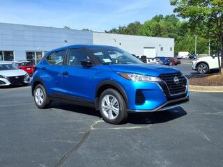 2025 Nissan Kicks Play