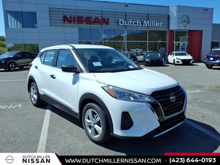 2025 Nissan Kicks Play