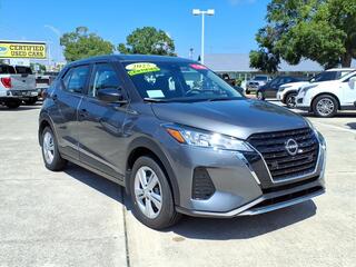 2025 Nissan Kicks Play