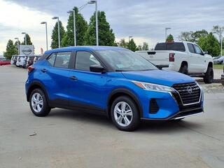 2025 Nissan Kicks Play