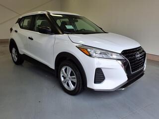 2025 Nissan Kicks Play