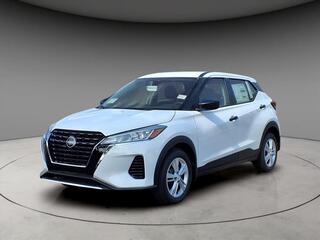 2025 Nissan Kicks Play