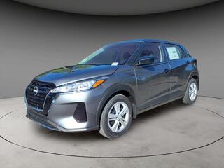 2025 Nissan Kicks Play