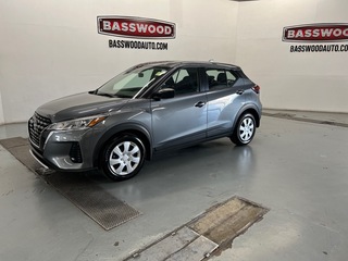 2024 Nissan Kicks