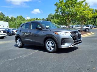 2025 Nissan Kicks Play