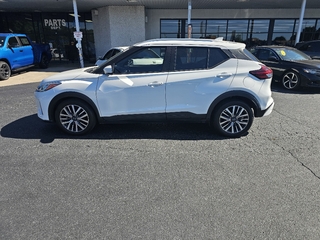 2022 Nissan Kicks