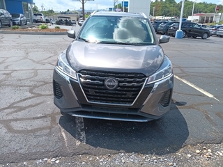 2023 Nissan Kicks
