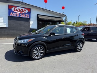 2021 Nissan Kicks