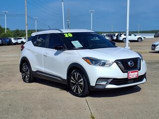 2020 Nissan Kicks