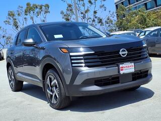 2025 Nissan Kicks