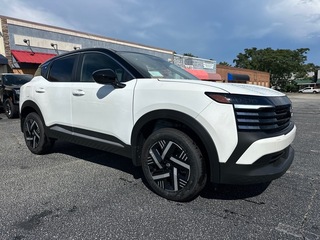 2025 Nissan Kicks
