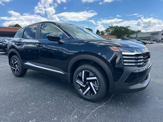 2025 Nissan Kicks
