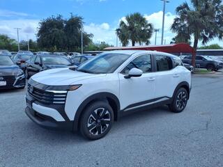 2025 Nissan Kicks