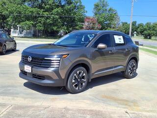 2025 Nissan Kicks