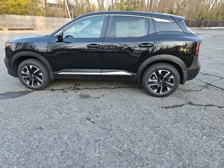2025 Nissan Kicks
