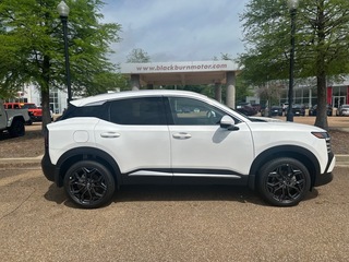 2025 Nissan Kicks