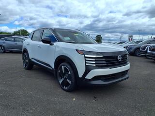 2025 Nissan Kicks