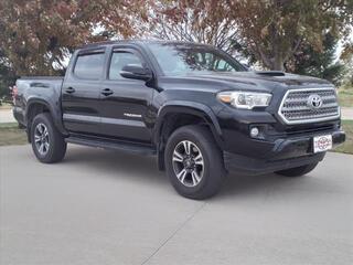 2016 Toyota Tacoma for sale in Grimes IA