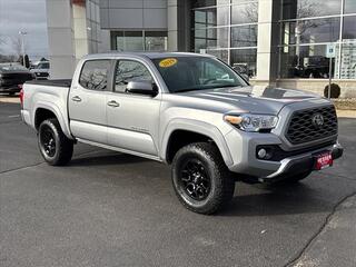 2019 Toyota Tacoma for sale in Janesville WI