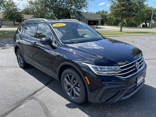 2022 Volkswagen Tiguan for sale in Janesville WI