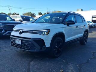 2025 Volkswagen Taos