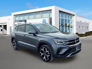 2023 Volkswagen Taos for sale in Janesville WI