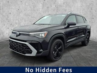 2025 Volkswagen Taos for sale in Edison NJ