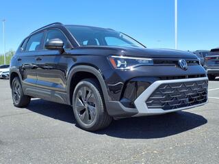 2025 Volkswagen Taos