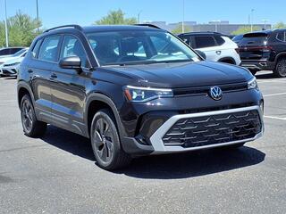 2025 Volkswagen Taos