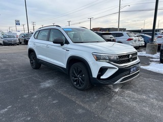 2024 Volkswagen Taos for sale in Elmhurst IL