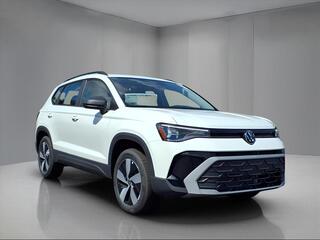 2025 Volkswagen Taos