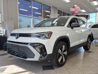 2025 Volkswagen Taos