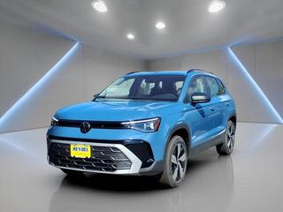 2025 Volkswagen Taos