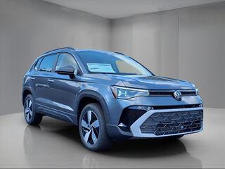 2025 Volkswagen Taos