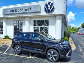 2025 Volkswagen Taos for sale in Rockford IL