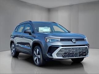 2025 Volkswagen Taos