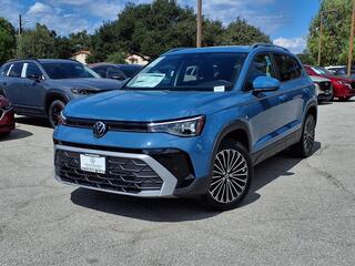 2025 Volkswagen Taos