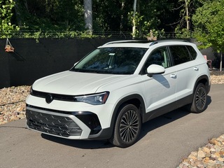 2025 Volkswagen Taos