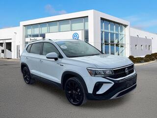 2023 Volkswagen Taos for sale in Janesville WI