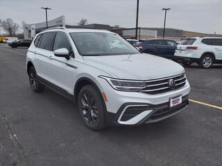 2023 Volkswagen Tiguan for sale in Elmhurst IL