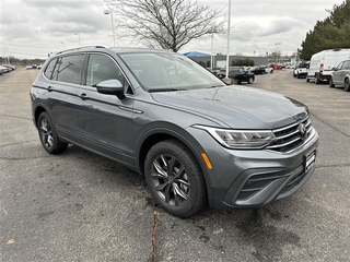 2024 Volkswagen Tiguan for sale in Janesville WI