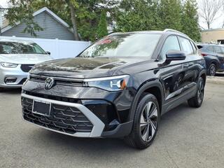 2025 Volkswagen Taos