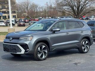 2025 Volkswagen Taos