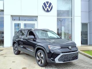 2025 Volkswagen Taos