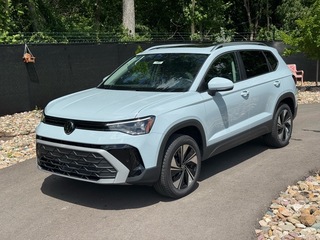 2025 Volkswagen Taos