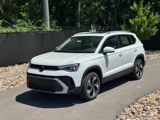 2025 Volkswagen Taos