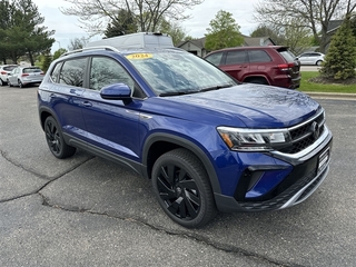 2024 Volkswagen Taos for sale in Janesville WI