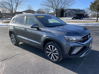 2022 Volkswagen Taos for sale in Janesville WI