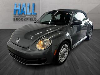 2013 Volkswagen Beetle Convertible for sale in Brookfield WI