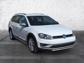 2017 Volkswagen Golf Alltrack